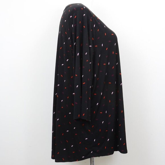 Torrid Plus Size 5X Feathers Studio Knit V-Neck Short Sleeve Top - Picture 8 of 14